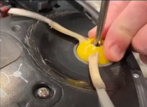 Fixing Squeaky side brush in Roomba